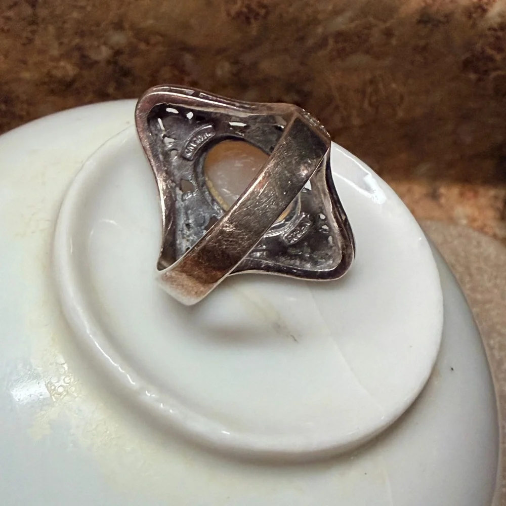 Vintage Mother of‎ Pearl & Marcasite Sterling Silver Ring size 8.5